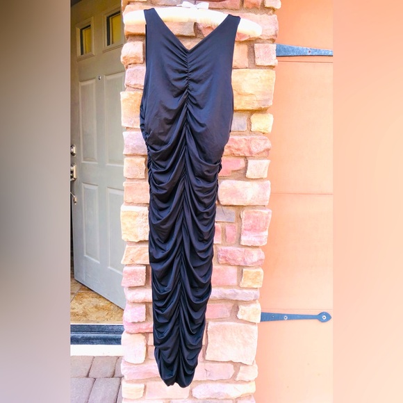BLACK BODY CON RUCHED DRESS NEW SZ S, M 🔥 - Picture 9 of 11